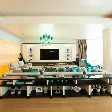 Vhillas Private Luxury Azur Villa