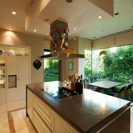 Vhillas Private Luxury Azur Villa *